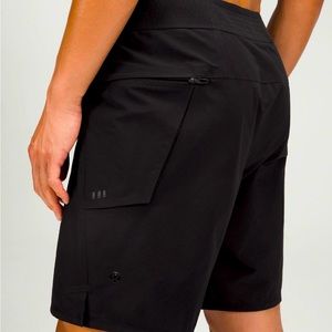 Lululemon Logo Mesh Band Stretch Warer-Repellent Beach Pool Board Shorts 9" NWT